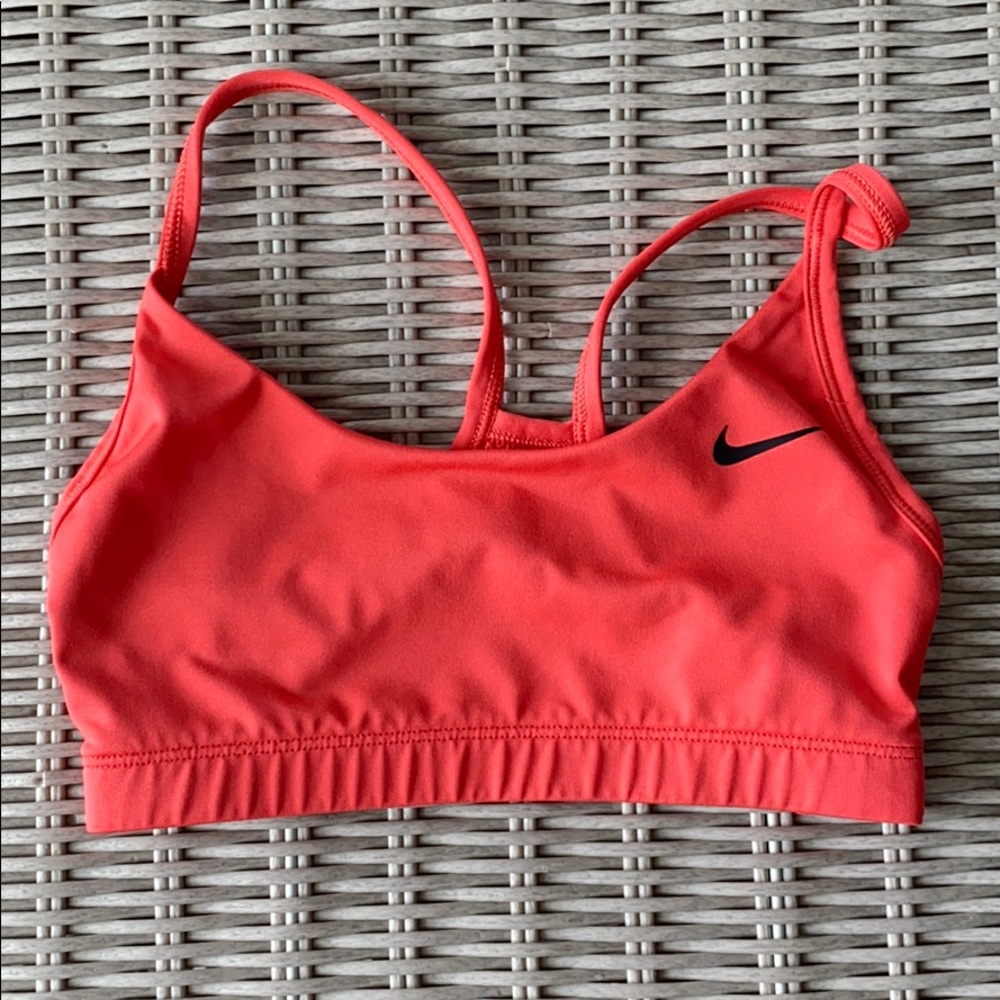 ❗️SOLD❗️ Nike coral sports bra
